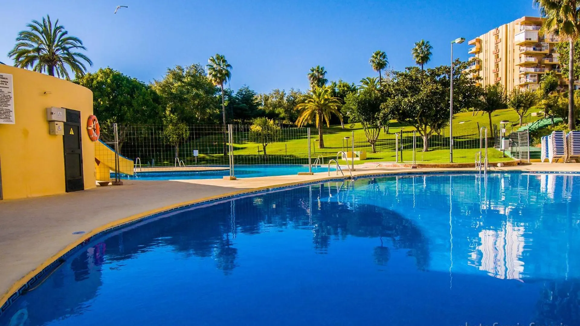 アパート 135 Jupiter Apartamentos Estudio - Piscina - Playa A 600 Metros ベナルマデナ